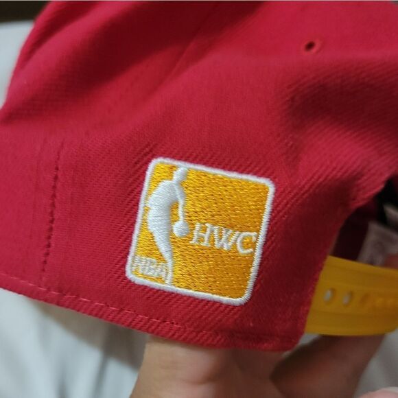 Vintage logo Houston Rockets hat - Picture 9 of 9